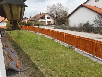 Mein Zaun vom Garten aus